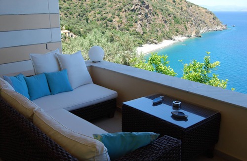 Livadi Villa | Superb beachfront house safe and quiet ideal for your holidays