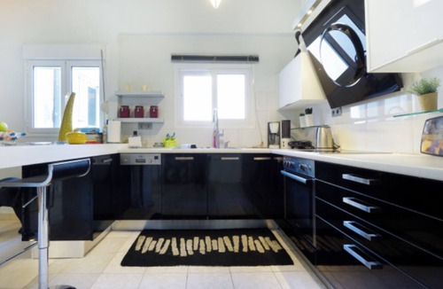 New Kypseli Apartment | Sweet Convenience in the Center of Athens