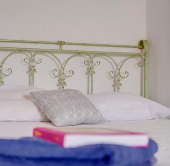 Ano Siros House | Syros Art House