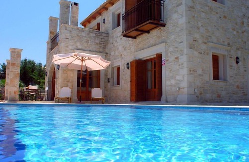 Agia Triada Villa | Teacher’s Cottage with Pool & Sea View