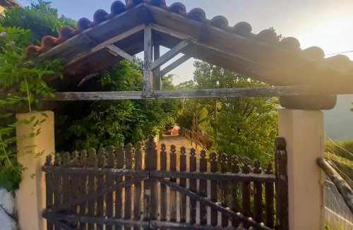 Agios Lavrentios Apartment | Thalia's Abode