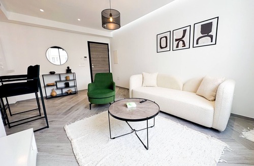 Les Berges Du Lac II Apartment | The Business Stay: Brand new in Lac 2