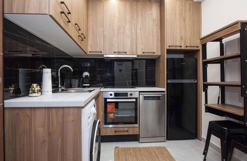 Kypseli Apartment | The Den Modern 1 Bd Apt in Lively Kipseli