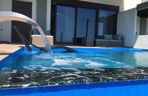Sithonia House | The Diamond of Kriaritsi "Villas with private pools & hydromassage"