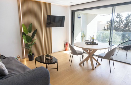 Ierapetra Apartment | The L Smart Suite – Premium & Minimal