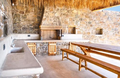Houlakia Villa | The Lion 3 Villa with Sunset Views