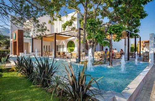 Megalos Prinos Hotel | The Mini Resort