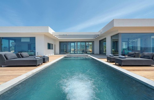 Apokoronas Villa | The most beautiful view of Crete at Villa Oniros