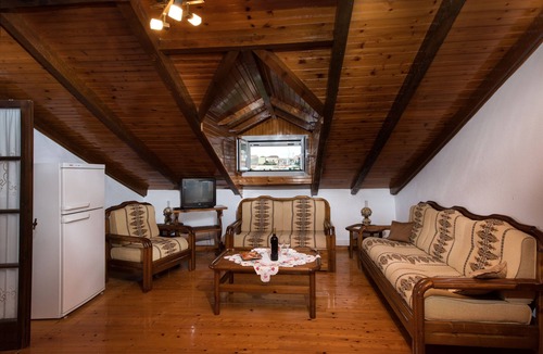 Sinarades Apartment | The Old Mansion | Six People Apartment