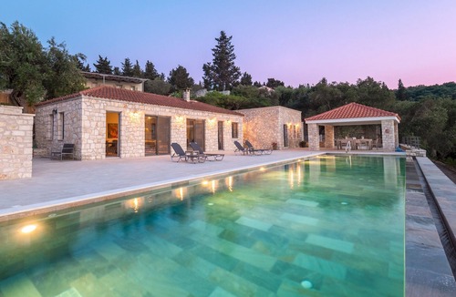Katsimatika Villa | The Stone House - Three Bedroom Villa, Sleeps 6