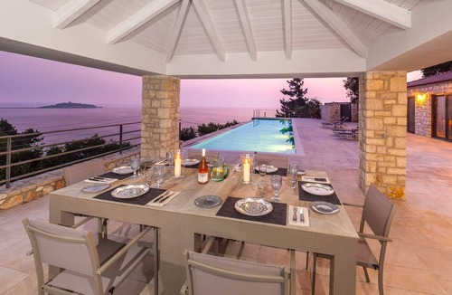 Katsimatika Villa | The Stone House - Three Bedroom Villa, Sleeps 6