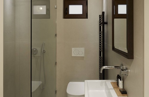 Kalambaka House | The Storyteller Boutique House