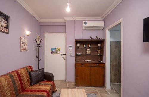 Thissio Apartment | The Sweetest Acropolis Flat