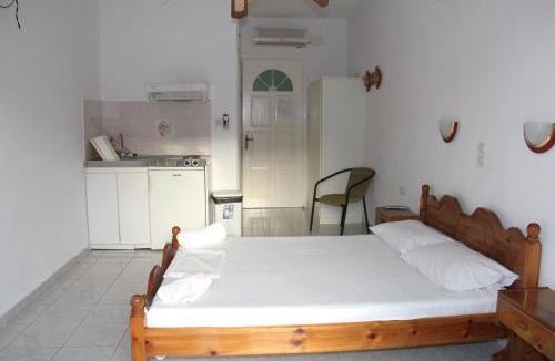 Geni Apartment | Theodora Studios