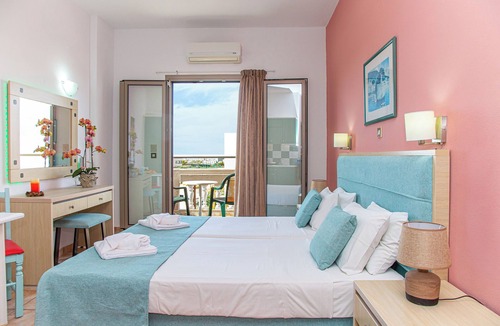 Malia Hotel | Theoni Apartments