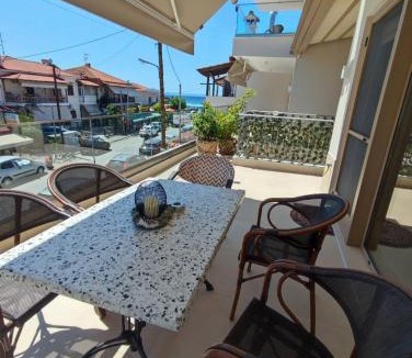 Nikita Apartment | Theros Summer Suite 2