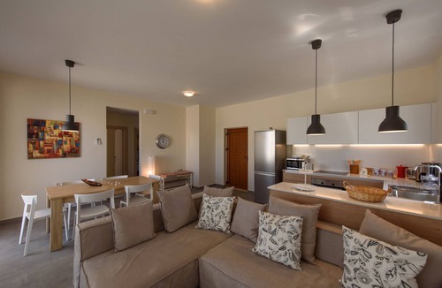 Kokinos Pirgos Villa | Thetis Red Tower Suite