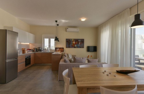 Kokinos Pirgos Villa | Thetis Red Tower Suite