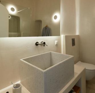Pyrgos Apartment | Thiro Bliss Villa with private jacuzzi