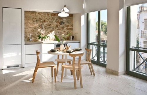 Thissio Apartment | Thission Luxury Homes - Metropolitan Suite by K&K