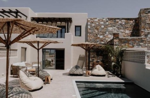 Plaka Villa | Three-Bedroom Villa With Private Pooll n