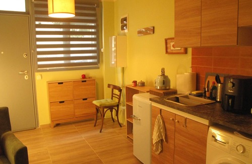Athens Apartment | Tiny duplex by the Park