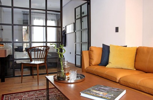 Thessaloniki City Centre Apartment | Tom's Bachelor Pad