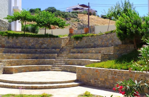 Makry Gialos Apartment | Townhouse with Stunning Bay and Mountain Views