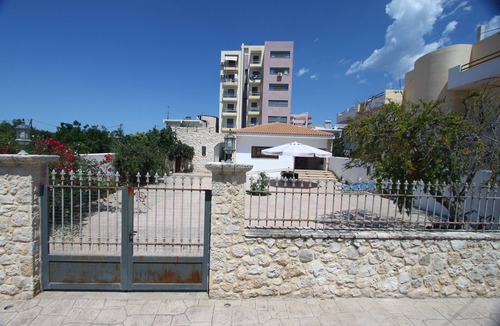 Agii Theodori Villa | Traditional Villa Vanilia next to the sea!