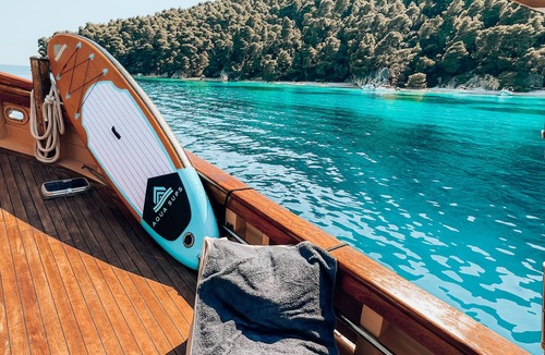 Perigiali Boat Rental | Traditional boat I Ionian spirit cruises