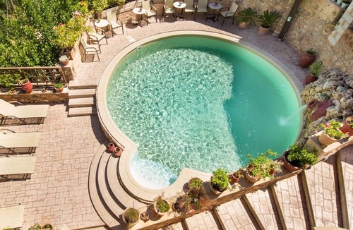 Samonas Villa | Traditional Crete Villa | Villa Purple Malotira | Stunning Views | 1 Bedroom |.