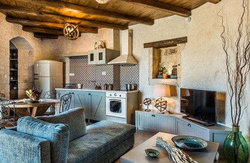 Paidochori Villa | Traditional Renovated villa Liodosifis with Heated Private Pool & BBQ