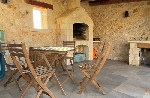 Vamos House | Traditional stone house for rent in Crete in a quiet location