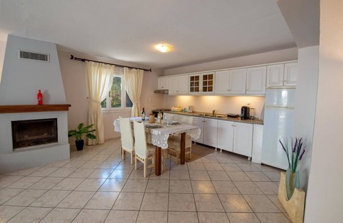 Rantatika Villa | Traditional Stone Villa - Pool & Olive Groves