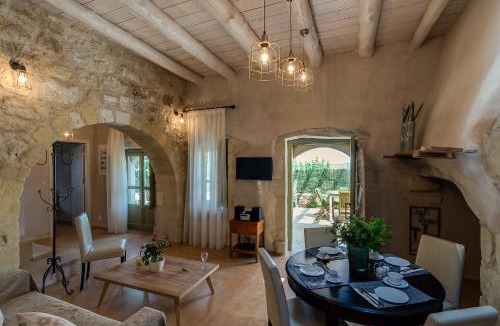 Kastellos Villa | Traditional Stonebuilt Villa Leonanto, only 5 Km from a Sandy Beach