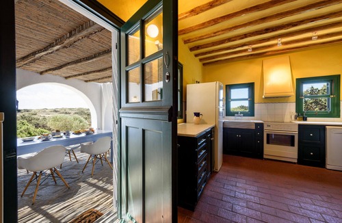 Santa Maria Villa | Traditional Villa 5-min walk to the beach