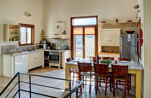Plaka Villa | Traditional villa with outstanding sea and mountain view