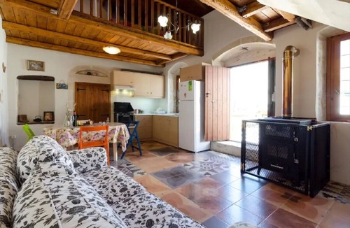 Agios Myronas Villa | Tranditional stone House (built in 1901)