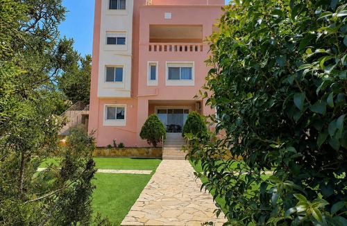 Salamis Apartment | Treasure B&B - Garden Stay in Paloukia Salamina