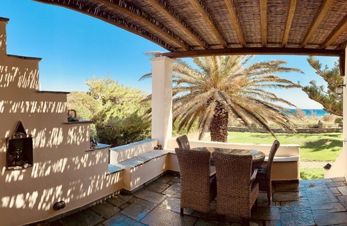 Agios Ioannis House | ⭐️⭐️⭐️⭐️⭐️TRUE BEACH HOUSE in TINOS! Literally On the Beach