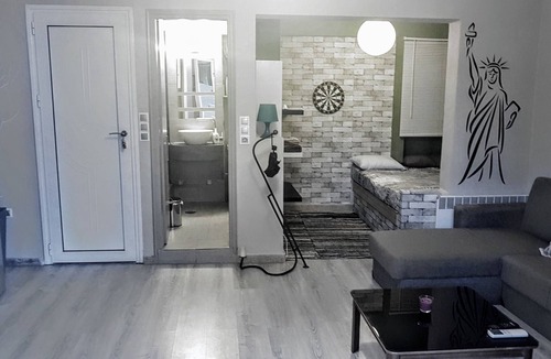 Markopoulon Apartment | TS1-George's apartments by the airport