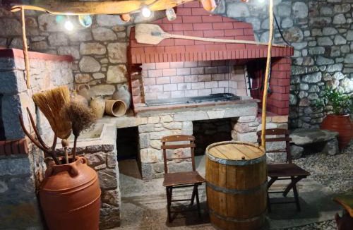 Siana House | Tsampika's Traditional Stone Cottage in Siana