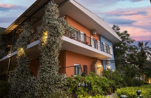 Kamena Vourla Apartment | Tsertos Apartments