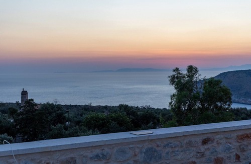 Omales Apartment | Tsopakas Trisakia apartment,Near tavern,Beach,Mani