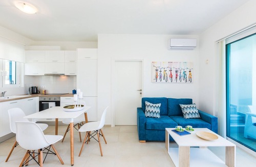 Kavros House | TSV 17- Sunny 2-bedroom villa in Triton Sea View development