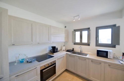 Ganema Apartment | Two BD Grande Maisonette with Sea View by Ammoa Feelgood Boutique Houses