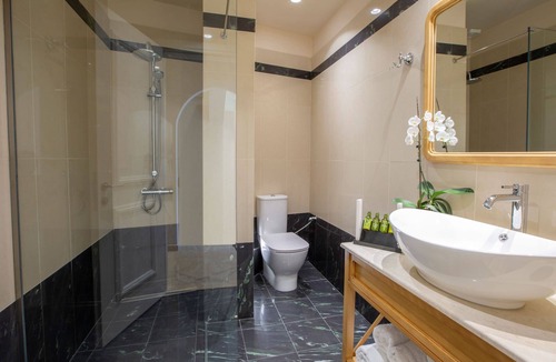 Nidri House | Two Bedroom Suite - VK Luxury Suites