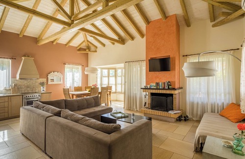 Lefktron House | Unique Holiday Home in the Heart of the Village
