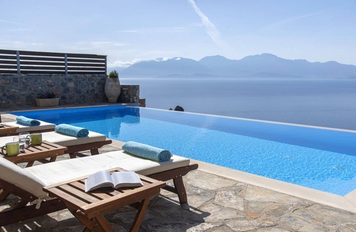 Agios Nikolaos Apartment | Unique & stunning property for 2. Large private infinity pool. Stunning position