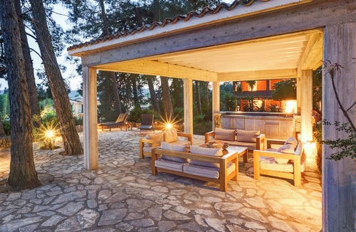 Kontokali House | Unique view, private beach path, 5km from Corfu City, beautiful Corfiot villa.